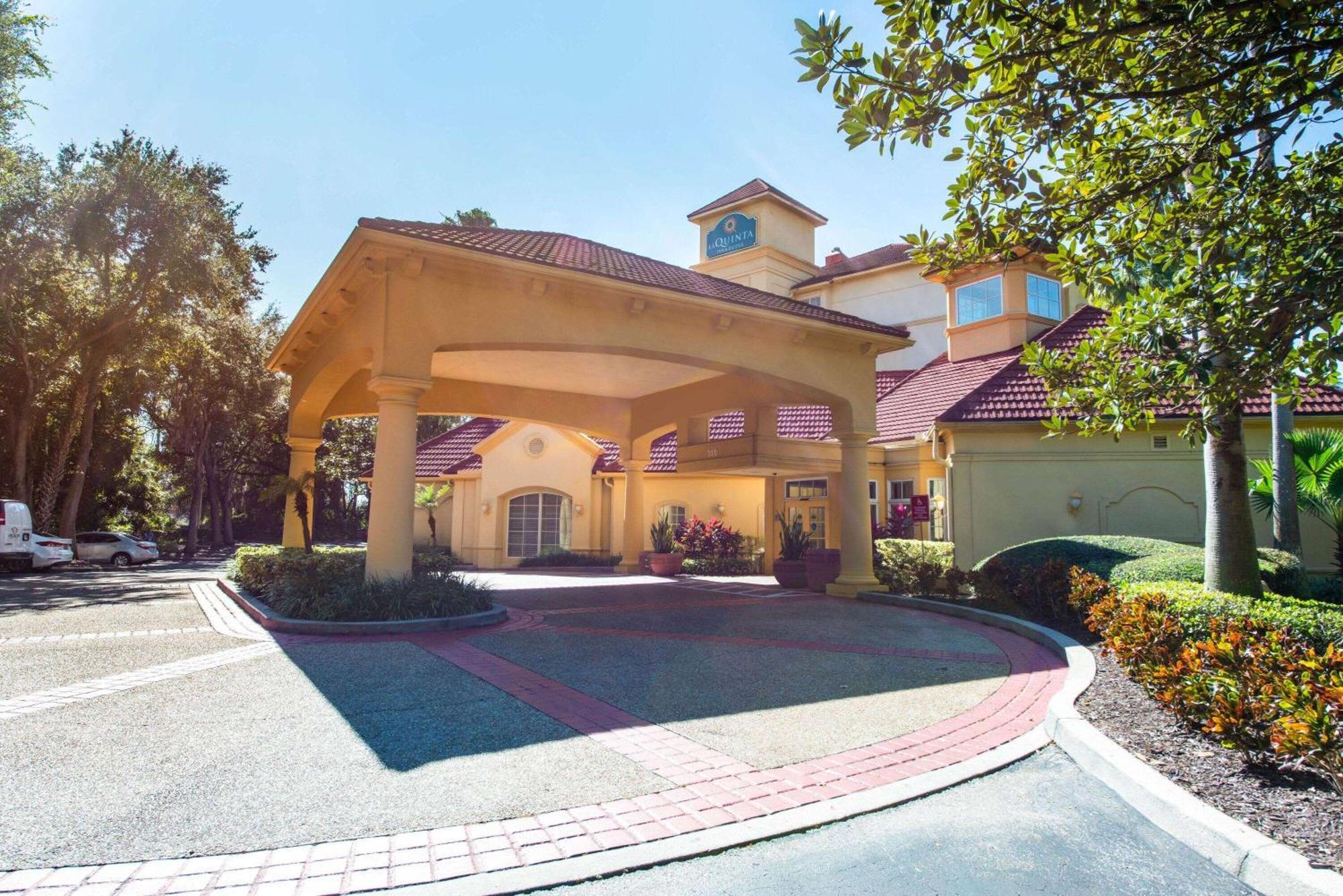 La Quinta By Wyndham Tampa Brandon Regency Park Hotel Exterior photo